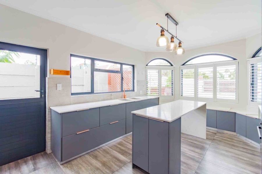 To Let 4 Bedroom Property for Rent in Milnerton Ridge Western Cape